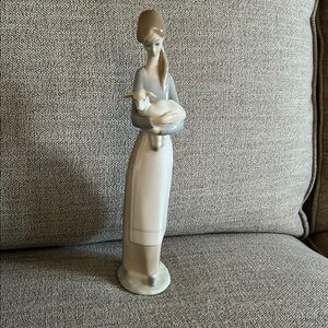 Lladro Elegant Porcelain Woman in Soft Gray and Cream Holding Lamb